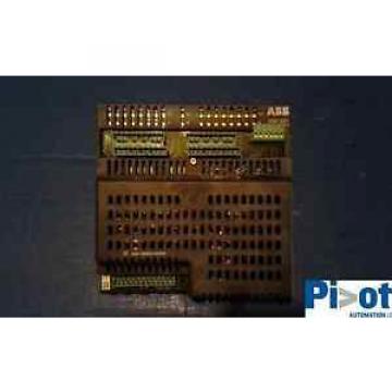 ABB DSQC 327A  Part# 3HAC17971-1  A D Combi I/O unit