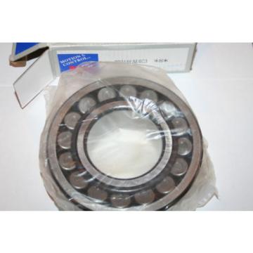 NSK 22318EAE4C3 Spherical Roller Bearing 22318.EAE4.C3 * NEW *