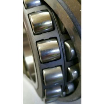 SKF 22220 CKJ C3 W33 SPHERICAL ROLLER BEARING 100 x 180 x 46 mm Pillow Block