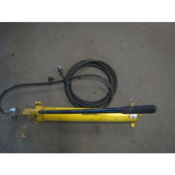 Enerpac P801 Hydraulic Hand 1000psi W/ Hose And Pressure Gage Pump