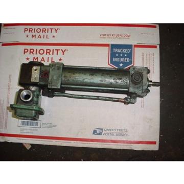 LEHIGH FLUID POWER INC PNEUMATIC CYLINDER MODEL HOA20 6.25 STROKE 2&#034; BORE 110V Pump