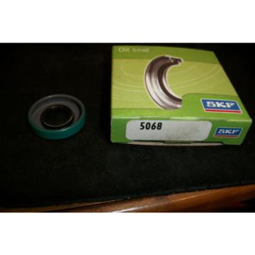 SKF~ 5068 ~ Oil Seal ~New Grease Seal CR Seal