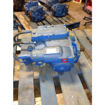 New Eaton 4644036 Varible motor Pump