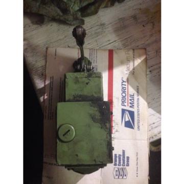 Rexroth 4 WMR 10 D 1.1/so 53 Limit Valve USED