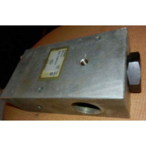 Racine Bosch Rexroth 1-1/4&#034; check valve, 70 GPM 3000 psi, model FB1-P0HT-112R-21 #1 image