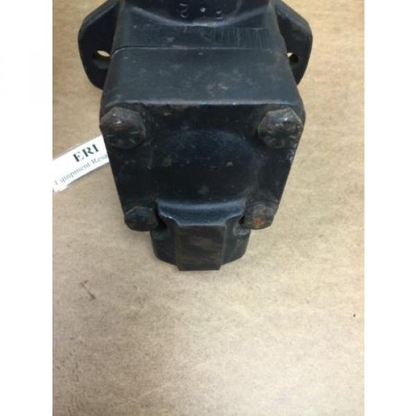 VICKERS HYDRAULIC V10 1B2B 11A 20. Loc 92C Pump #6 image