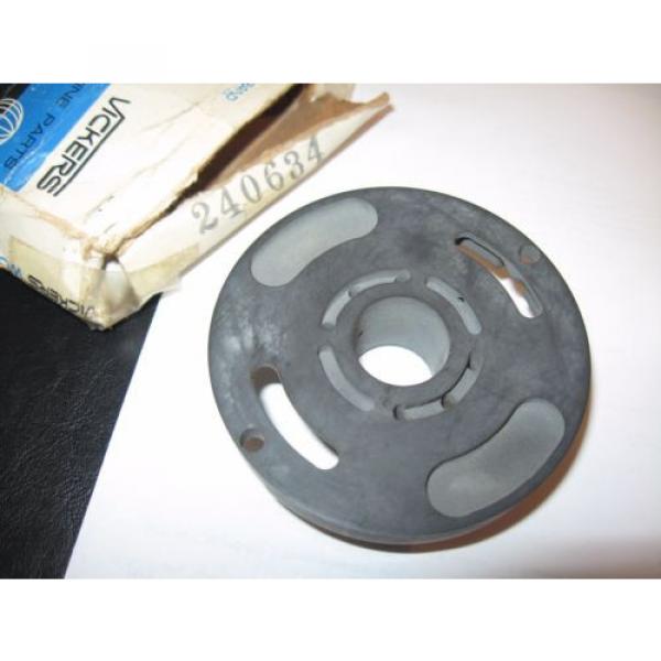 Vickers Hydraulic , Pressure Plate #240634, NOS Pump #6 image