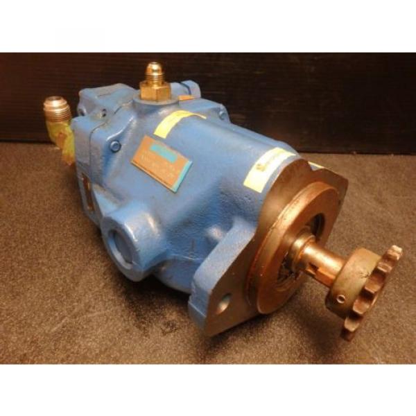 Vickers Hydraulic PVB10 RSY 31 CM 11 _ PVB10RSY31CM11 Pump #4 image