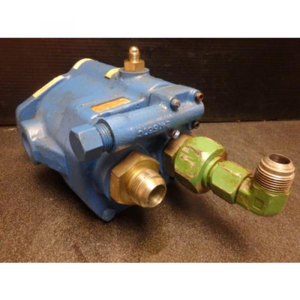 Vickers Hydraulic PVB10 RSY 31 CM 11 _ PVB10RSY31CM11 Pump #7 image