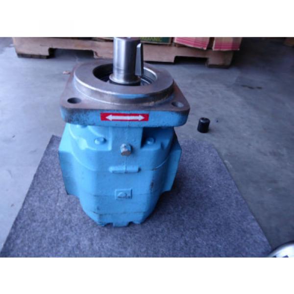 NEW PERMCO HYDRAULIC M7500C767ADNQ3000 Pump #2 image