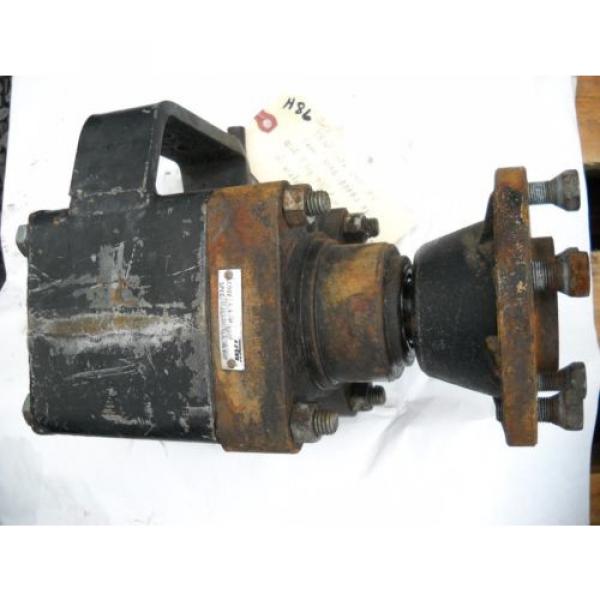 TRW 241 MAB 10003 HYDRAULIC MOTOR WITH 5 LUG HUB in weldable housing A1 241 85 Pump #1 image