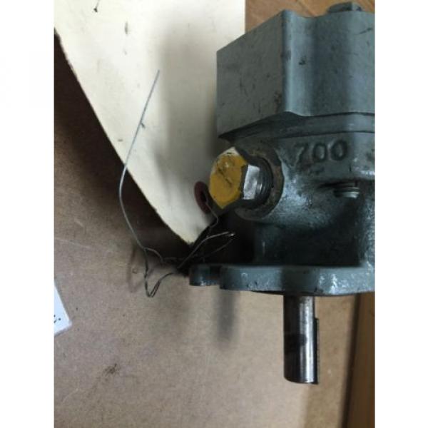 DANFOSS 15B1E1B2R20 499025 Hydraulic . Loc 45C Pump #7 image