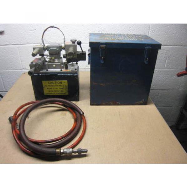 BROWN &amp; SHARPE MFG SERIES PRESSURE REDUCING HYDRAULIC 10,000 PSI TO 4,000  Pump #1 image