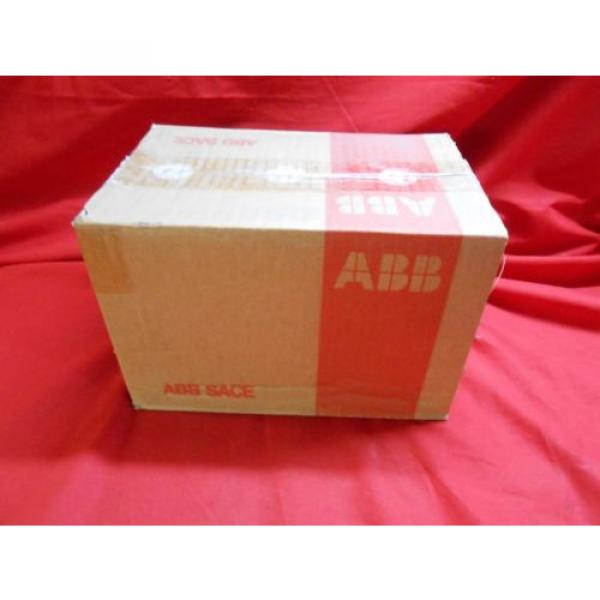 ABB FHB63225L CIRCUIT BREAKER new boxed 225 amp 3 pole lugs #11 image