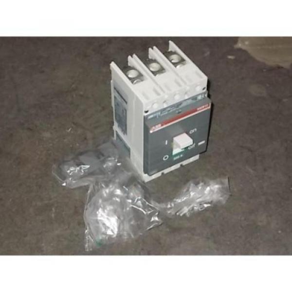 ABB S3B-D/93J56 MOLDED CASE CIRCUIT BREAKER, 3 POLE, 225 AMPS, 240 VOLTS 175130 #1 image