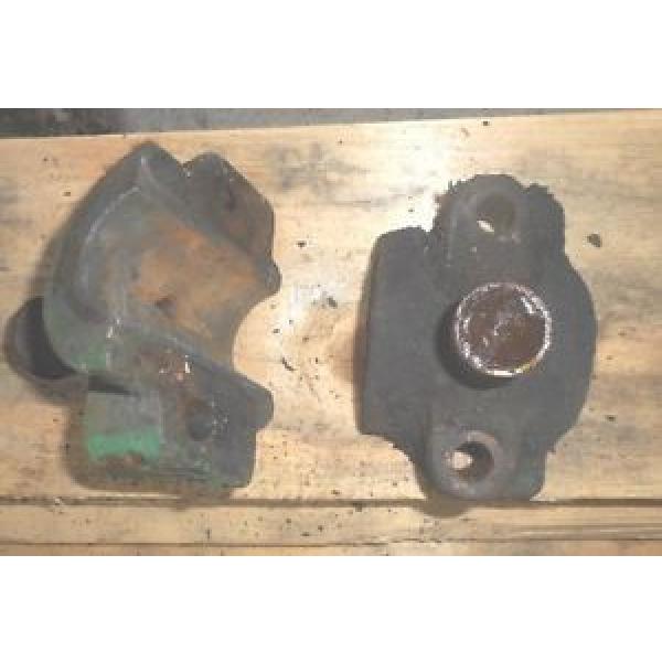 Vintage  2 1/4 hp  UNITED Hit &amp; Miss Old Gas Engine main bearing caps #1 image