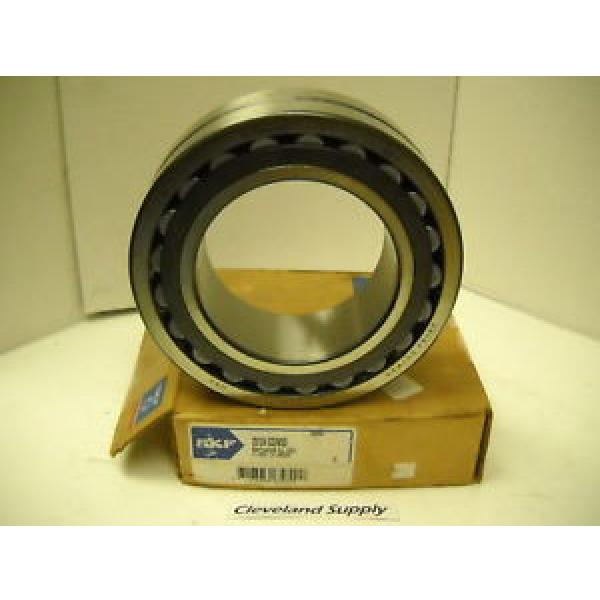 SKF MODEL 23124 CC/W33 SPHERICAL ROLLER BEARING NEW CONDITION IN BOX #1 image