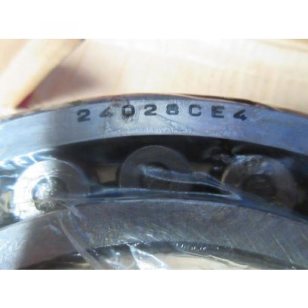 NSK 24028CE4 Spherical Roller Bearing;140 mm x 210 mm x 69 mm, Round Bore #2 image