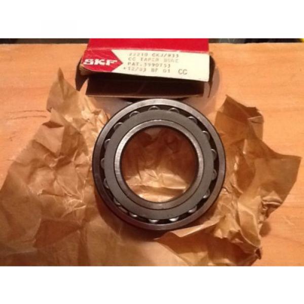 NIB SKF 22210 CKJ/W33 SPHERICAL ROLLER BEARING #2 image