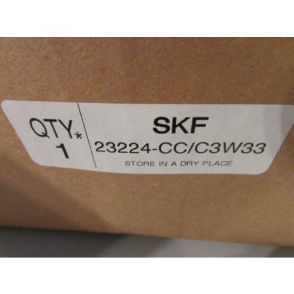 SKF 23224 CC/C3W33 Spherical Roller Bearing . New! #3 image