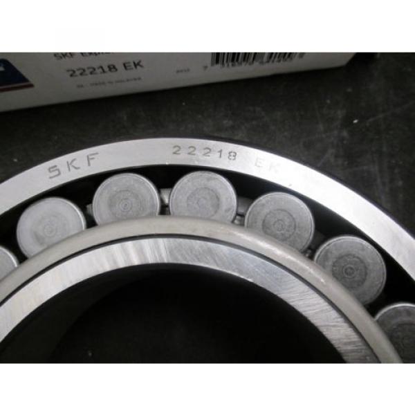 New SKF Spherical Roller Bearing - 22218 EK #2 image