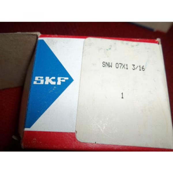 NEW SKF SNW 07X1-3/16 ADAPTER ASSEMBLY 1-3/16 IN SLEEVE box opened unused item #1 image