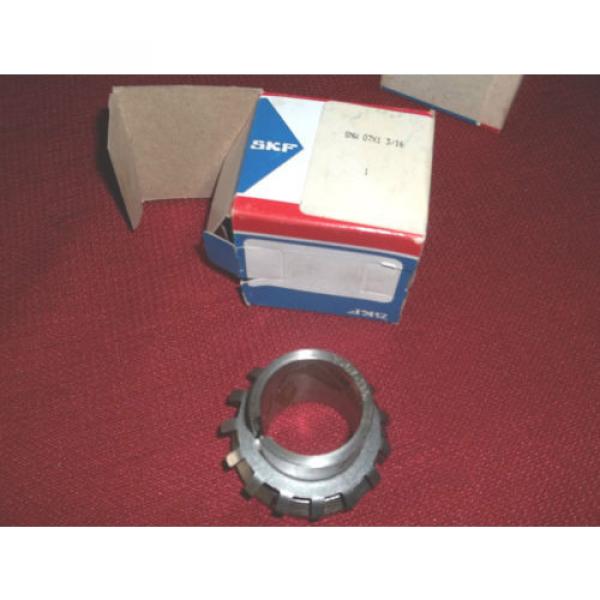 NEW SKF SNW 07X1-3/16 ADAPTER ASSEMBLY 1-3/16 IN SLEEVE box opened unused item #2 image