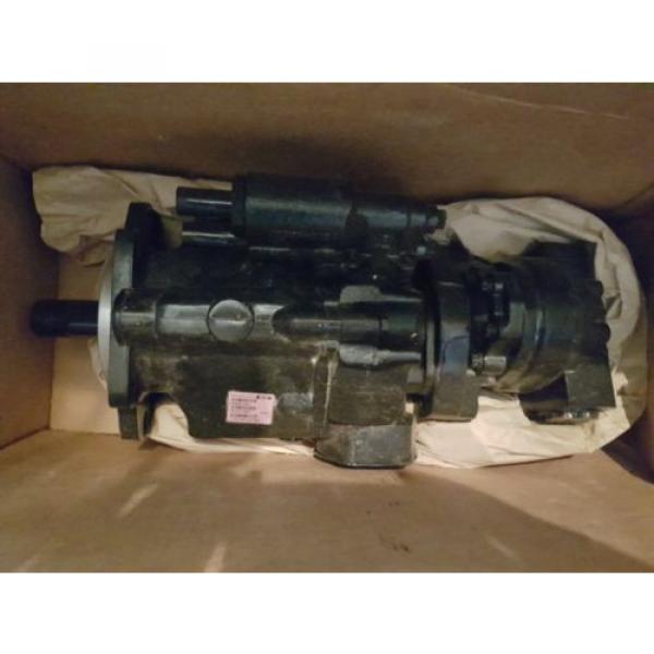 New Eaton Tandem Hydraulic Unit 78590RAL / 70553RBT Pump #3 image