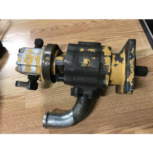 * LARGE * PERMCO HYDRAULIC MOTOR # P5000A 367 M NP20 6  USED Pump #1 image
