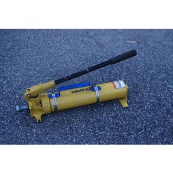 ENERPAC P80 HYDRAULIC HAND 10,000PSI MAX W/ FEMALE COUPLER &amp; HANDLE Pump #3 image