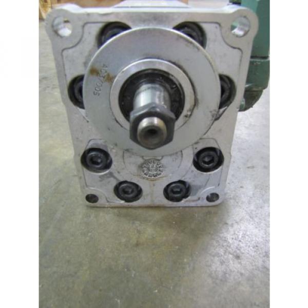 SAUER SUNSTRAND SNP3/26D ROTARY GEAR HYDRAULIC 1&#034; FLANGE IN/OUT .765&#034; SHAFT Pump #5 image