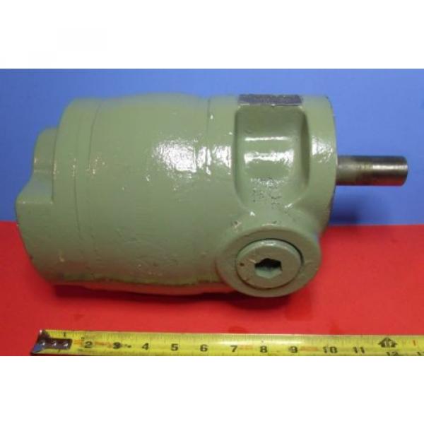 Brown &amp; Sharpe Hydraulic No.558 Pump #1 image