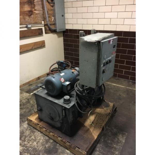 Hydraulic Tank Assembly W/ Baldor Motor &amp; Eaton 71/2 Hp 3 Phase Pump #2 image