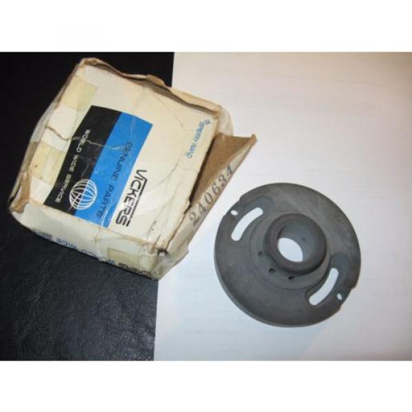 Vickers Hydraulic , Pressure Plate #240634, NOS Pump #1 image