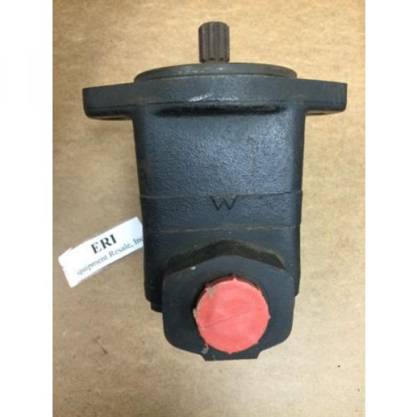 VICKERS HYDRAULIC V10 1B2B 11A 20. Loc 92C Pump #2 image