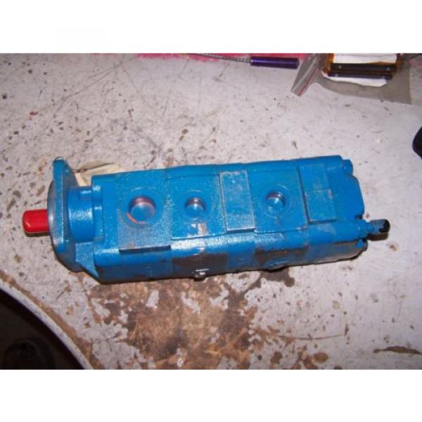 NEW PERMCO HYDRAULIC VANE P2100B031AXZI1532BIZA051BIZA051 Pump #3 image