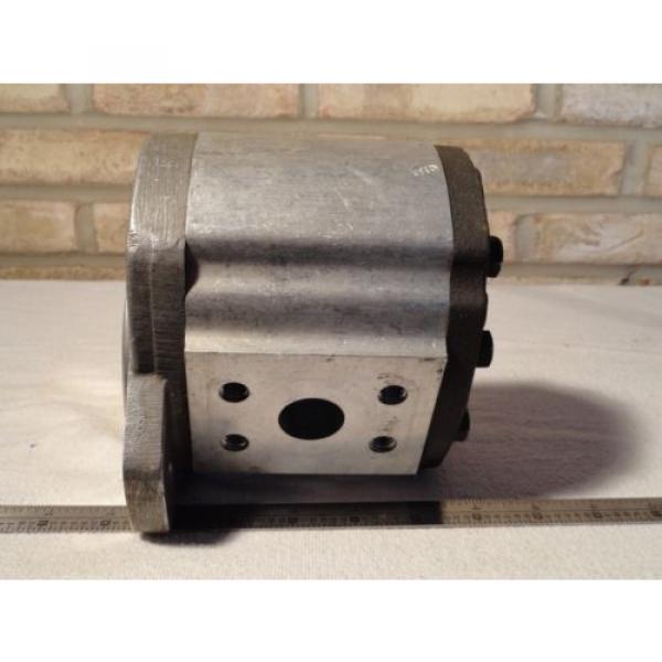 ULTRA HYDRAULIC GEAR  26484998 8024558 MADE IN UK Pump #3 image