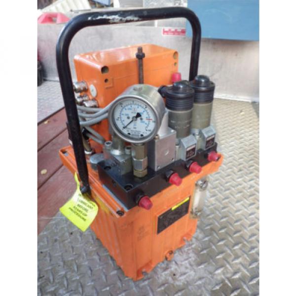 CARRLANE/ROMHELD SwiftSure Dual output Hydraulic Pt#CLR901EP w/Handle Pump #1 image