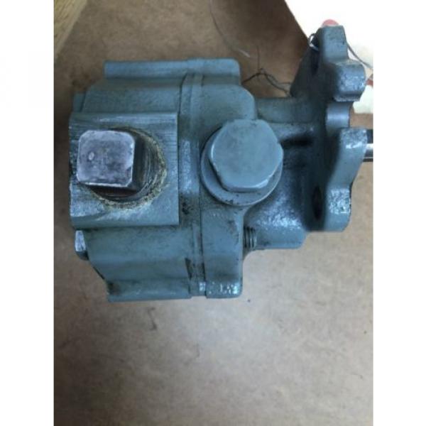 DANFOSS 15B1E1B2R20 499025 Hydraulic . Loc 45C Pump #5 image