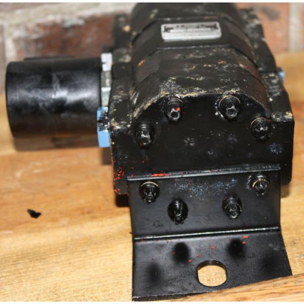 Barnes Corp Rotary Hydraulic Flow Divider #1020043 &amp; Hydraforce 6351012 Solenoid Pump #4 image