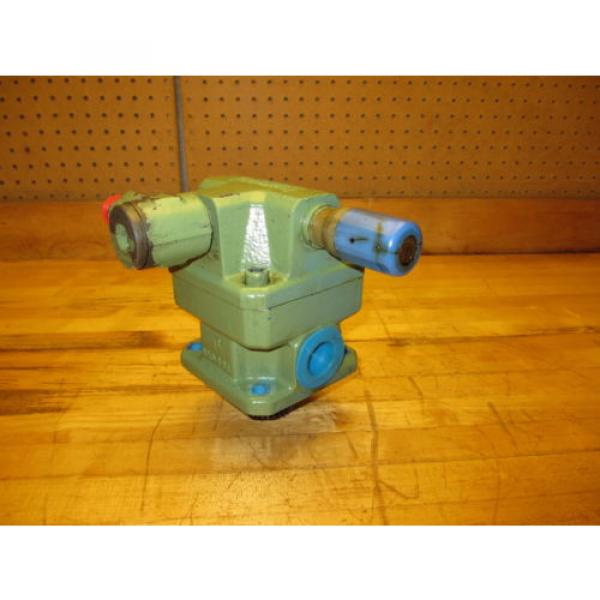 Vickers GPA216EK130R Hydraulic Gear 0286440 Pump #3 image