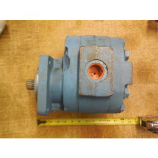 NEW McNELLUS HYDRAULIC 1140427 PERMCO Pump #3 image