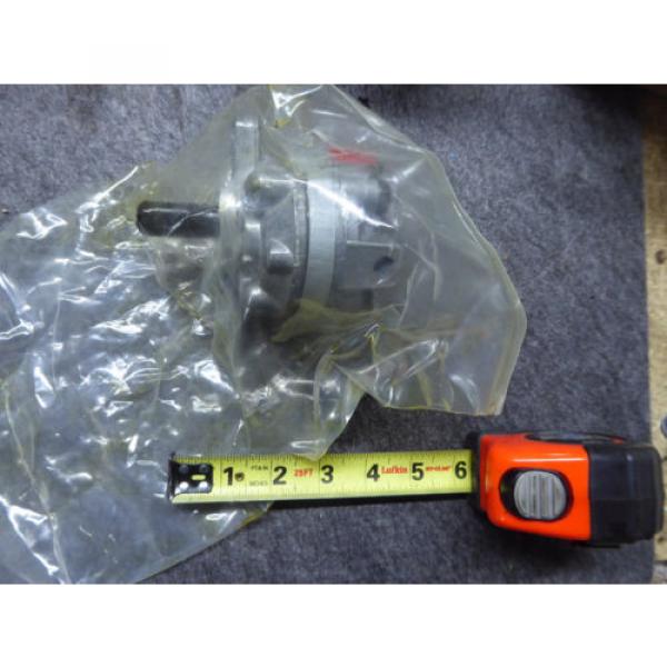 NEW PARKER HANNIFIN GEAR D11AA2A Pump #1 image