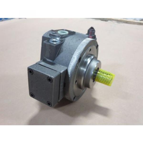 MOOG Radial Piston Hydraulic Model: D9512021/A Pump #4 image