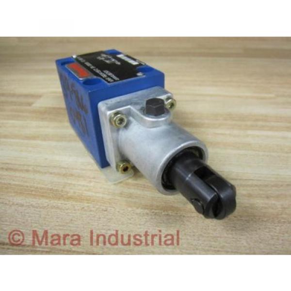 Rexroth Bosch R900415572 Valve 4WMU6E5O/ - New No Box #3 image